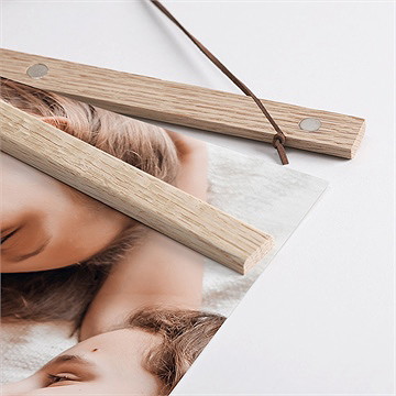 Affiche naissance pictos sur photo - Détail des supports en bois