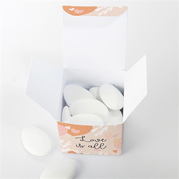 Boîte de dragées mariage love is all - Intérieur de la boîte