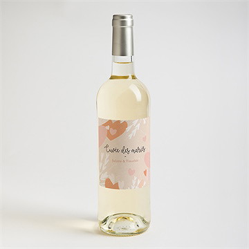 Etiquette de bouteille mariage love is all - Mise en situation