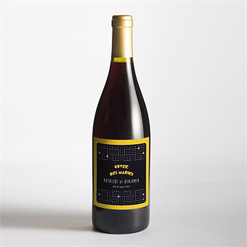 Etiquette de bouteille mariage geek - Mise en situation