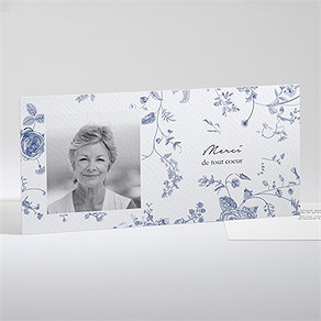Remerciement décès fleurs bleues allongé