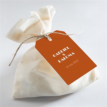 Etiquette mariage terracotta estival - Mise en situation