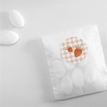 Sticker naissance vichy et fraises - Mise en situation