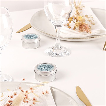 Bougie mariage passeport marin argent - Mise en situation