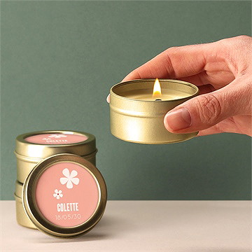 Bougie baptême charité or - Bougie allumée