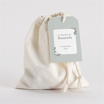 Pochon baptême photo vert sauge - Mise en situation