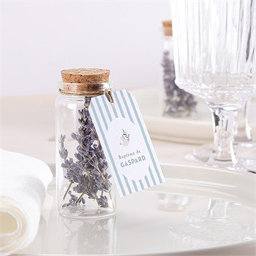 Mignonette baptême colombe et rayures étiquette - Mise en situation