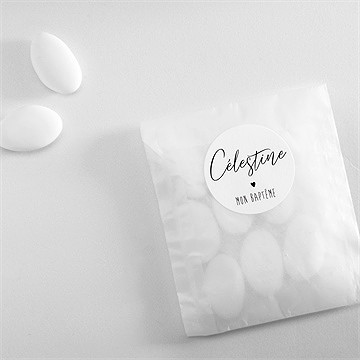 Sticker baptême pêle-mêle coeur - Mise en situation