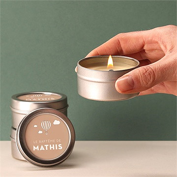 Bougie baptême moment chaleureux argent - Bougie allumée