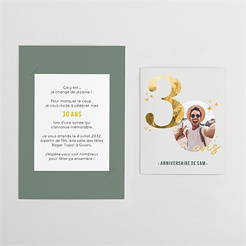 Invitation anniversaire paillette couleur 30 ans - Mise en situation