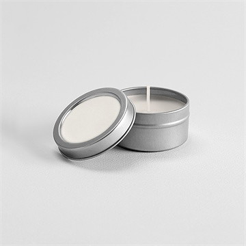 Bougie confirmation vierge personnalisable argent - Mise en situation