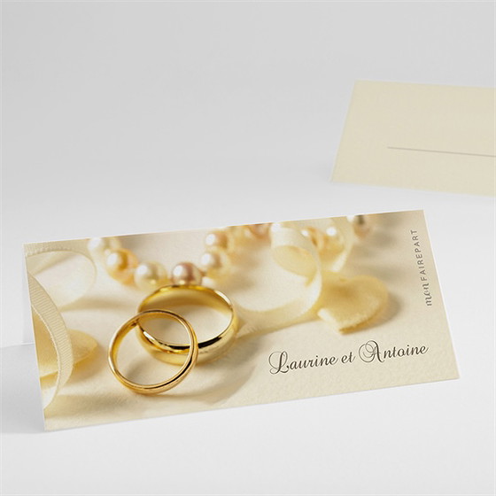 Marque-place mariage alliances fond crème