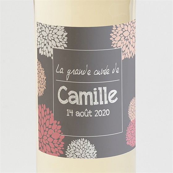 Etiquette de bouteille naissance nature et pastel photo