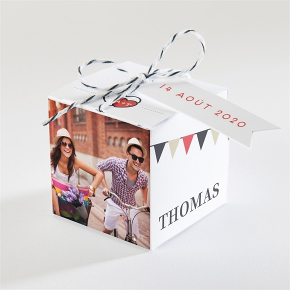 Boîte de dragées mariage Fanions de Bal réf.N34060