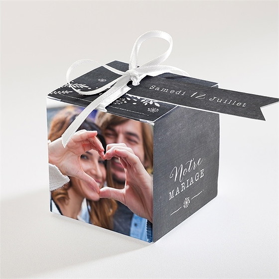 Boîte de dragées mariage champêtre sur ardoise