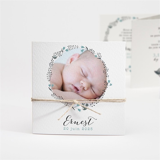 Faire-part naissance dans sa couronne