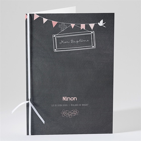 Livret de messe baptême fanions roses sur ardoise