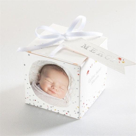 Boîte de dragées baptême Portrait en tourbillon réf.N340187