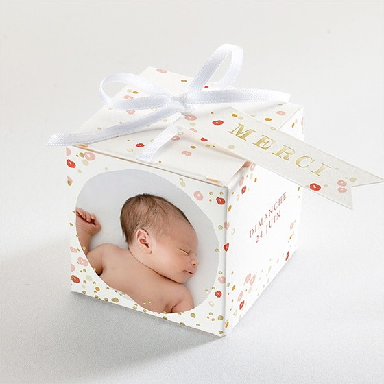 Boîte de dragées baptême tourbillon doré