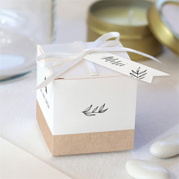 Boîte de dragées communion L'évidence réf.N340266