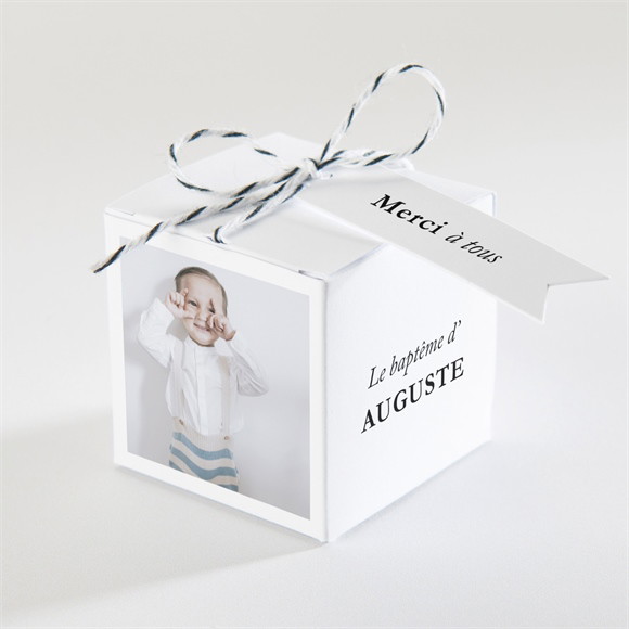 Boîte de dragées baptême Joyeuse Colombe réf.N340423