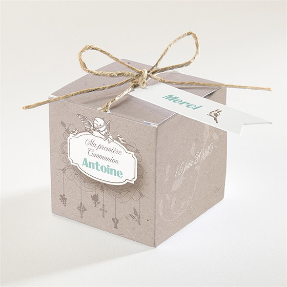 Boîte de dragées communion pendentifs