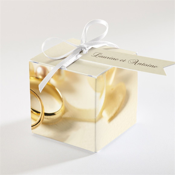Boîte de dragées mariage Alliances fond crème réf.N340516