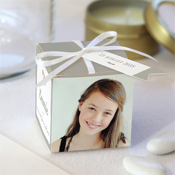 Boîte de dragées confirmation Initiale réf.N340580