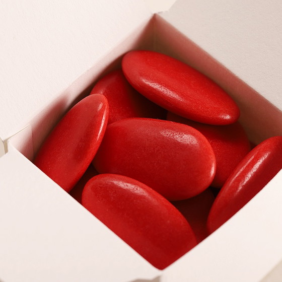 Dragées rouge coquelicot pour confirmation - chocolat