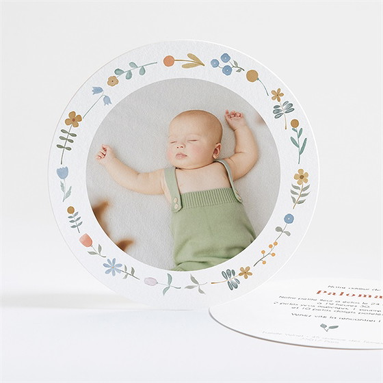 Faire-part naissance dans sa bulle ronde