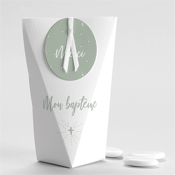 Boîte de dragées baptême tendre scène étui