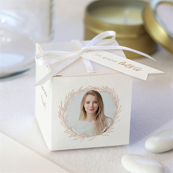 Boîte de dragées confirmation Ecarlate réf.N340721