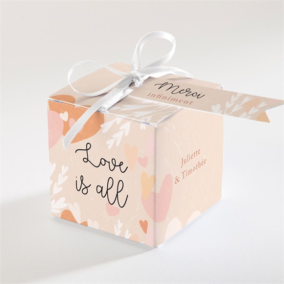 Boîte de dragées mariage Love is all réf.N340811