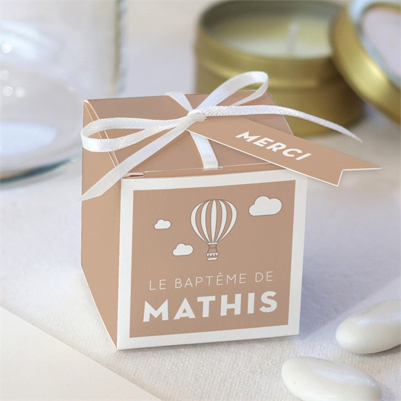 Boîte de dragées baptême Moment chaleureux réf.N340845