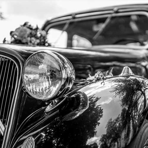 Une voiture ancienne